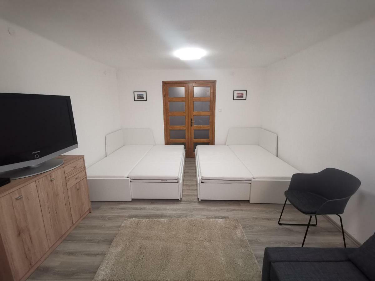 Szent Erzsebet Apartmanhaz Kecskemét Exteriör bild